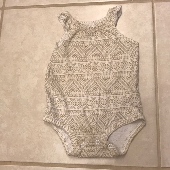 Carter’s 9mo Bundle - Picture 8 of 9